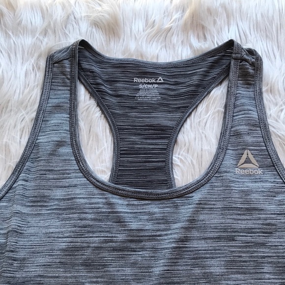Reebok women’s training tank - Picture 2 of 8
